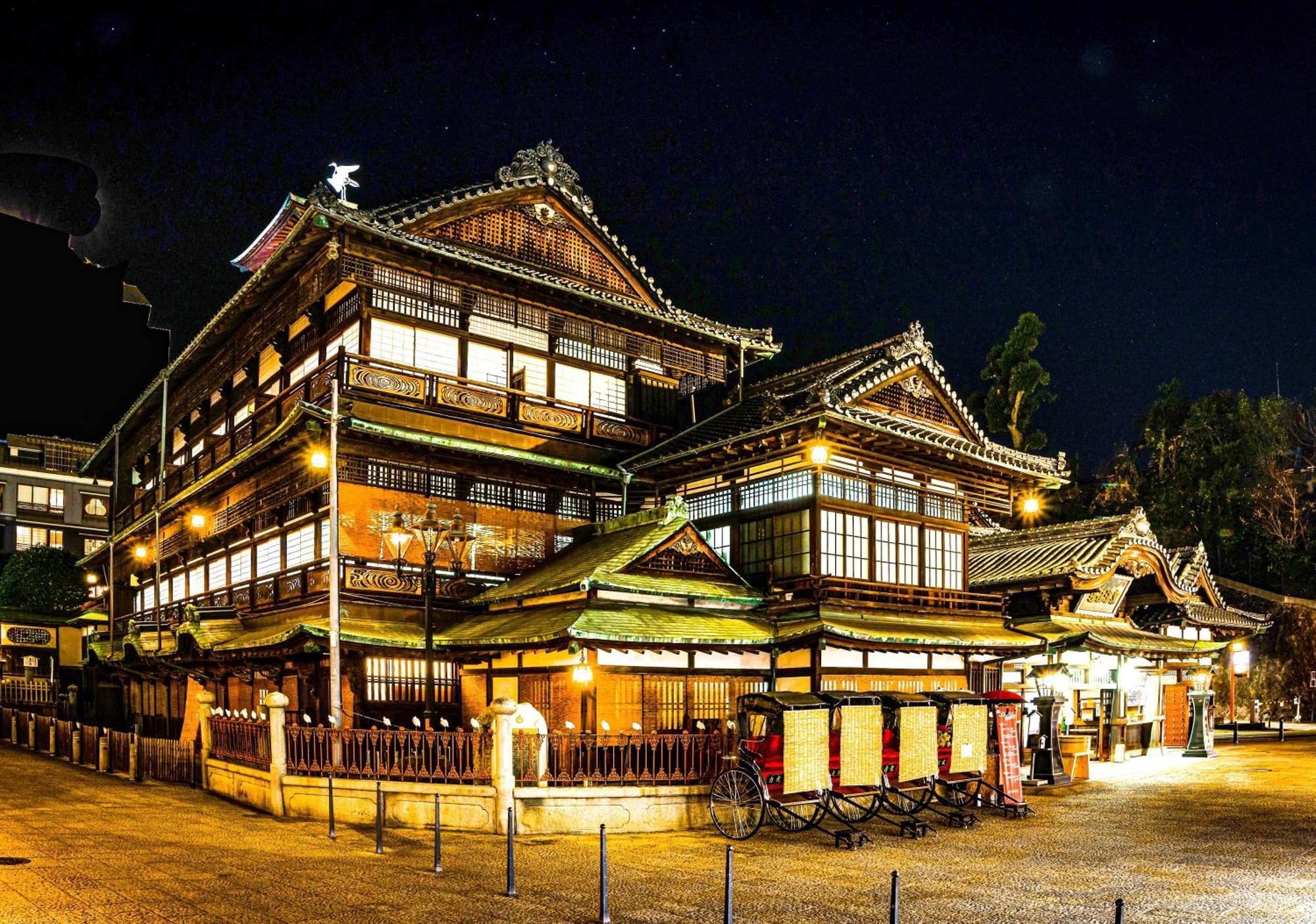 媛楽園 松山中心地及び道後温泉に近い家族やグループ旅行の多人数が泊まれる快適な宿 エクステリア 写真